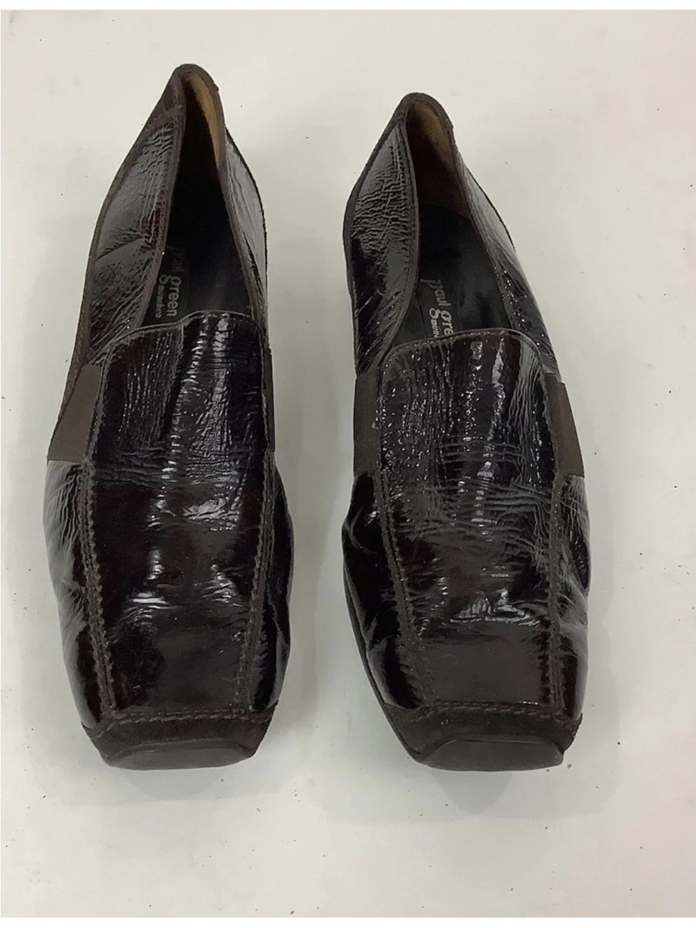 Paul Green Sz 8 Patent Leather Burgundy Sneaker Flats Funky Crinkled Look